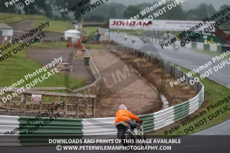 enduro digital images;event digital images;eventdigitalimages;mallory park;mallory park photographs;mallory park trackday;mallory park trackday photographs;no limits trackdays;peter wileman photography;racing digital images;trackday digital images;trackday photos